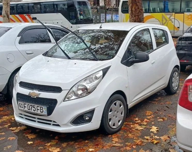 Chevrolet Spark 2-pozitsiya sotiladi. Kelishiladi. 2 Chevrolet Spark 2-pozitsiya sotiladi. Kelishiladi. 2