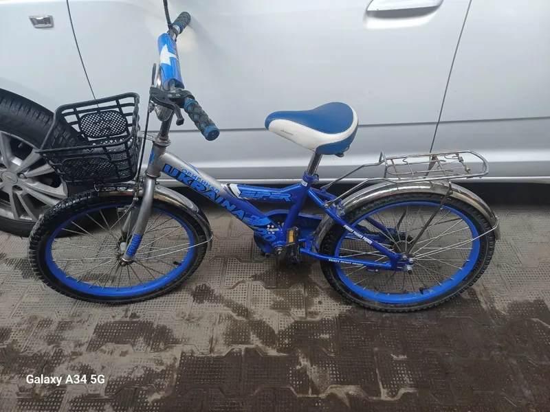bolalar velosipedi. velik