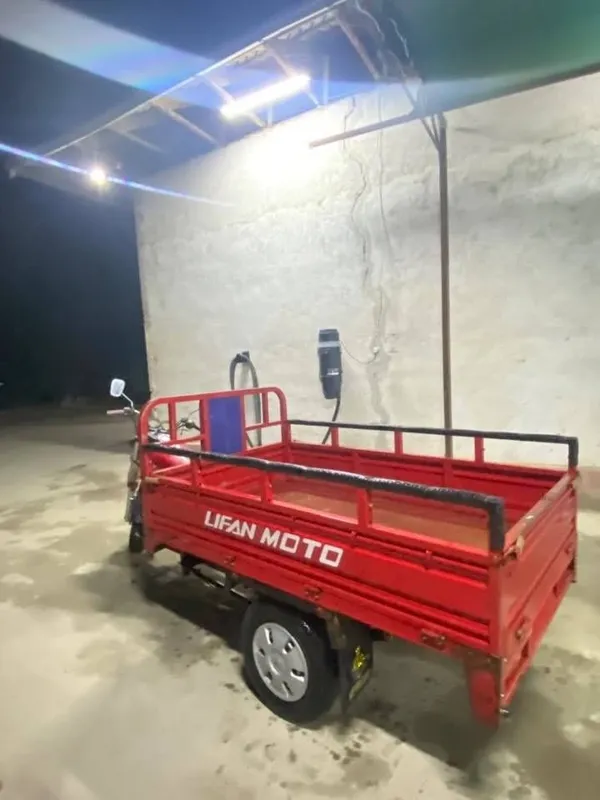 Mo'ravay Lifan moto