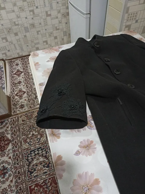 Пальто драповое хорошем состоянии красивый Фасон Пальто драповое хорошем состоянии красивый Фасон