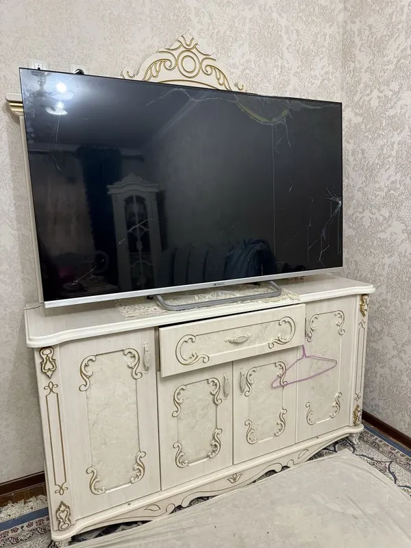 Televizor immer 65 talik 1 Televizor immer 65 talik 1