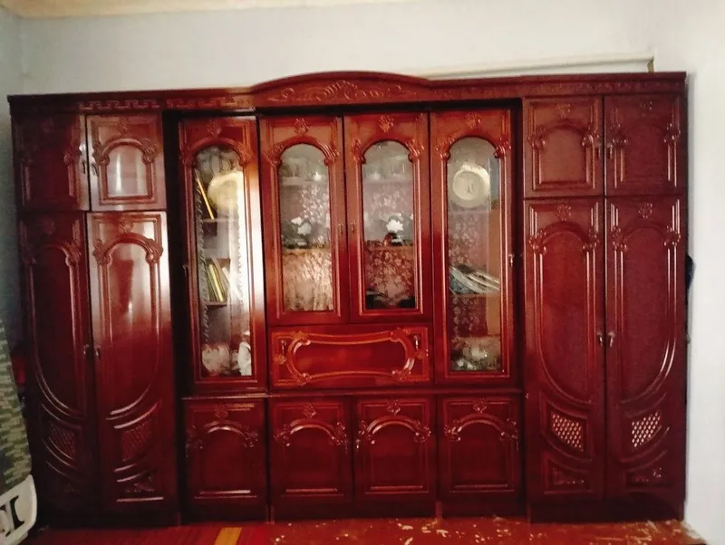 Лаковая стенка проста бомба.