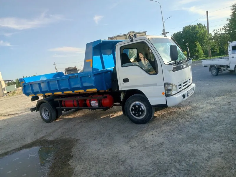 Isuzu Samosval Sotiladi