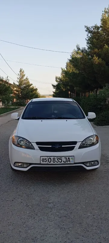 Lacetti Gentra 2022 sotiladi 1