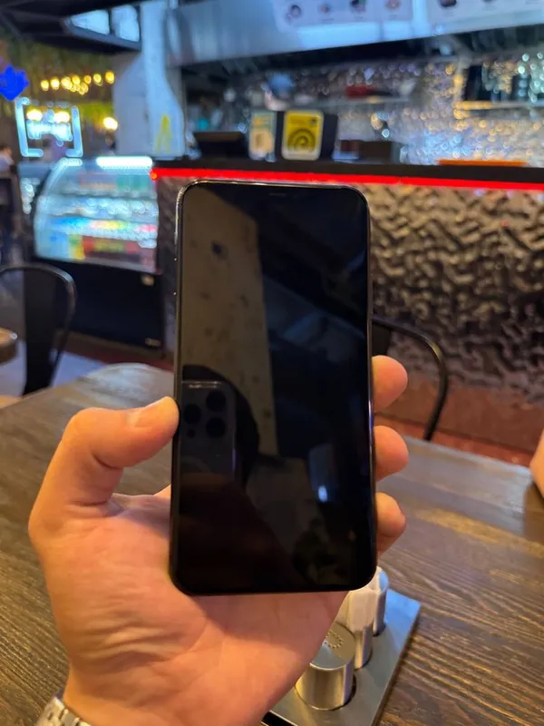 Iphone 11 pro max — фото 1