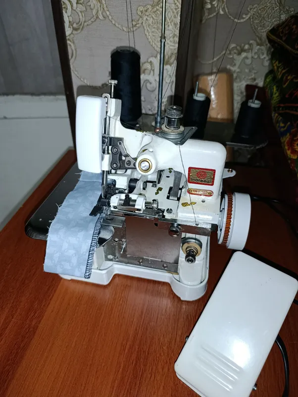 Overlog sotiladi. Narxi 450.000 so'm. 2