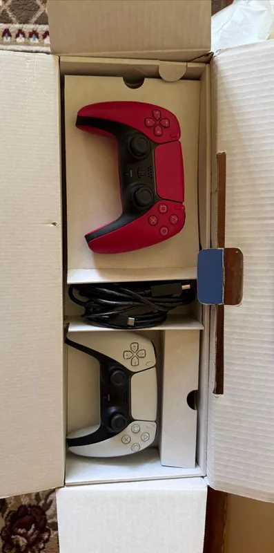 Playstation 5 Disk 2 ta kontroller + 3ta disk