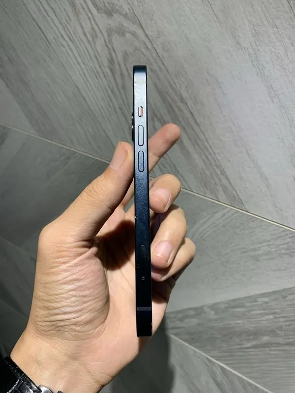 Продаётся iPhone 13 5 Продаётся iPhone 13 5