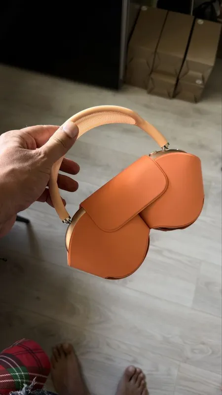 Продаю свои Airpods Max 2 — фото 1