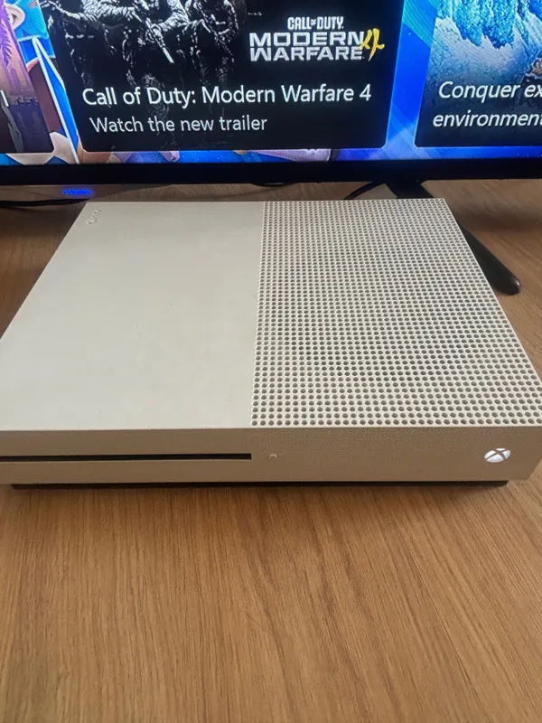 Xbox One S 1TB, с Коробкой! Состояние Идеальное 5 Xbox One S 1TB, с Коробкой! Состояние Идеальное 5