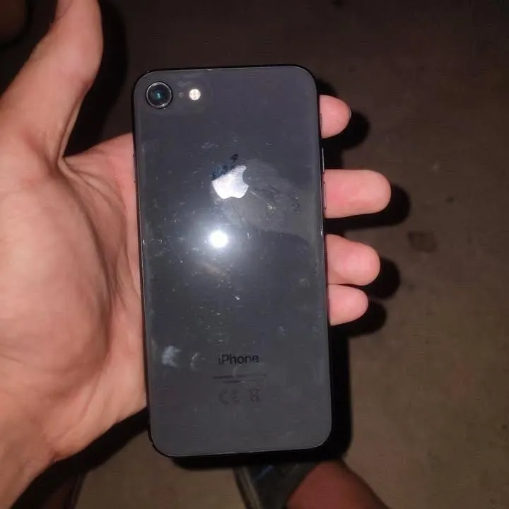 iPhone 8 64 ГБ, идеальное состояние 2 iPhone 8 64 ГБ, идеальное состояние 2