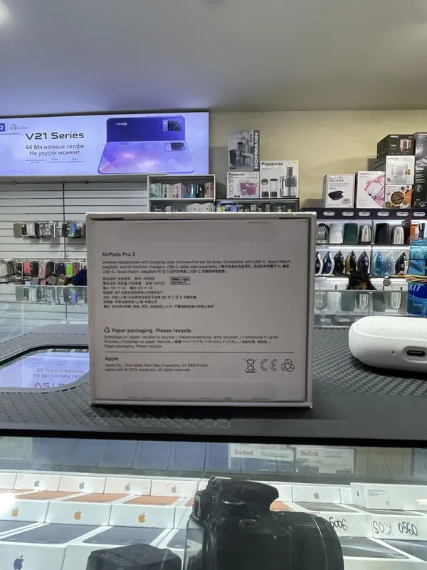 AirPods Pro 3, бывшие в употреблении 2 AirPods Pro 3, бывшие в употреблении 2