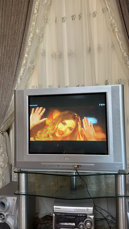 LG 29" CRT TV + DVB-T2 tuner | Komplekt sotiladi