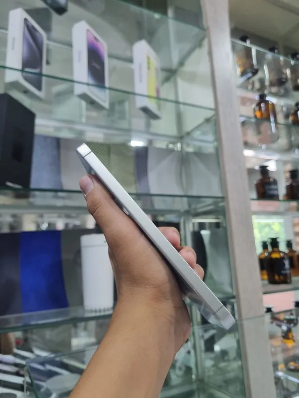 Samsung galaxy S24 FE 6