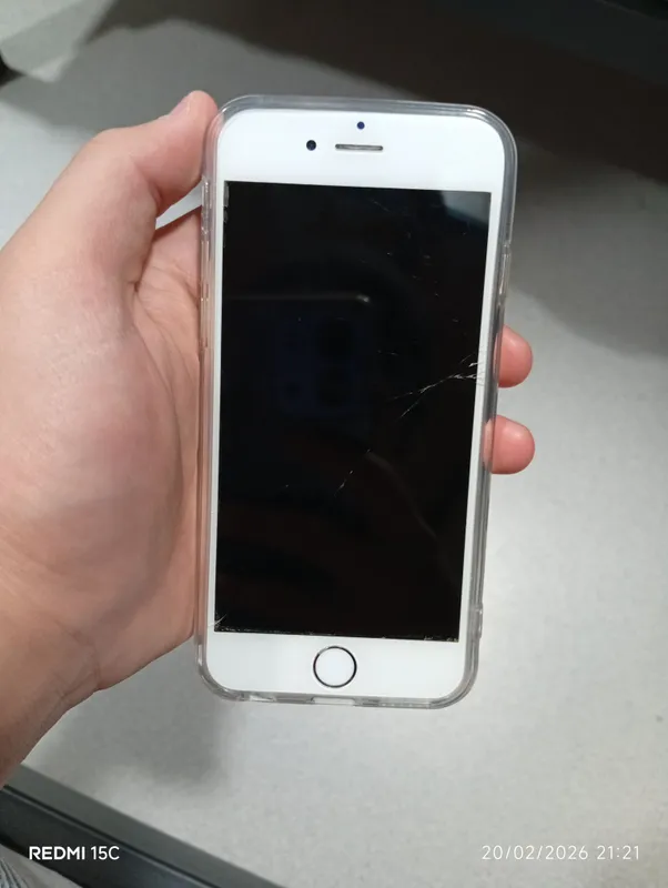 iPhone 6 / 16GB 6