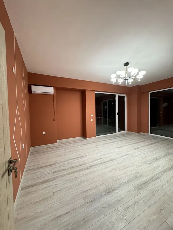 сдаётся помещение в Zarafshan city , с офисной мебелью в бонус 6