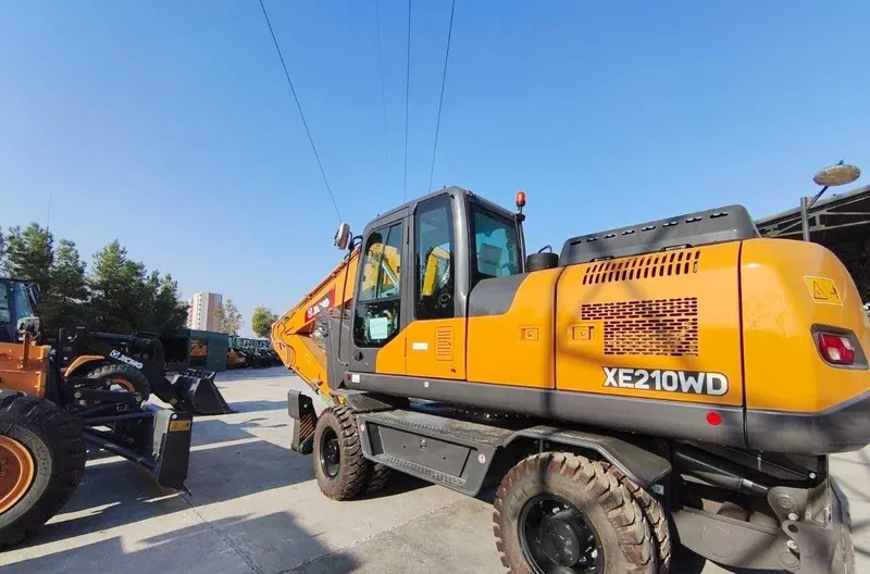 XCMG G'ildirakli ekskavator XE210WD 1 XCMG G'ildirakli ekskavator XE210WD 1