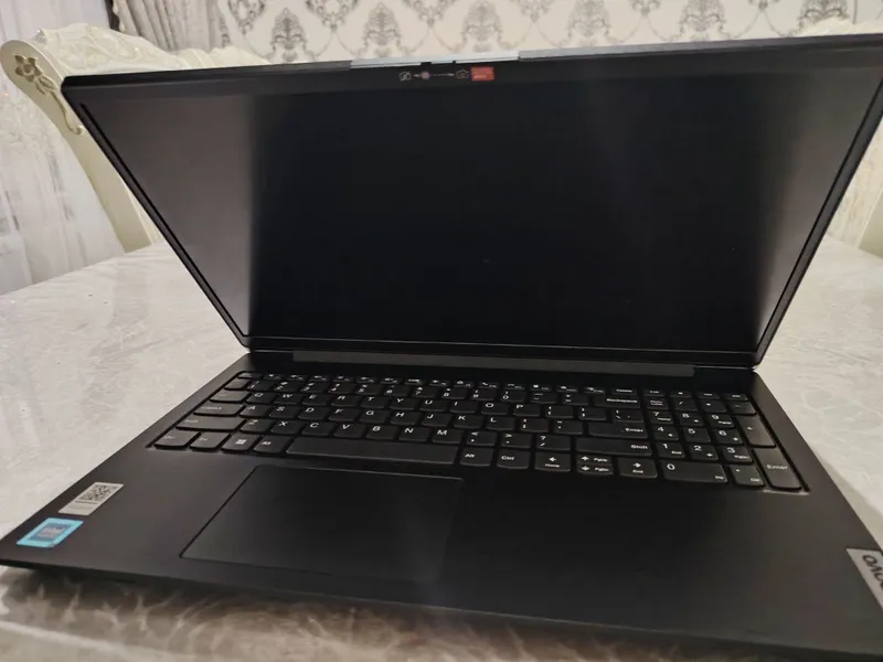 Lenovo V15 G2 IJL 3 Lenovo V15 G2 IJL 3