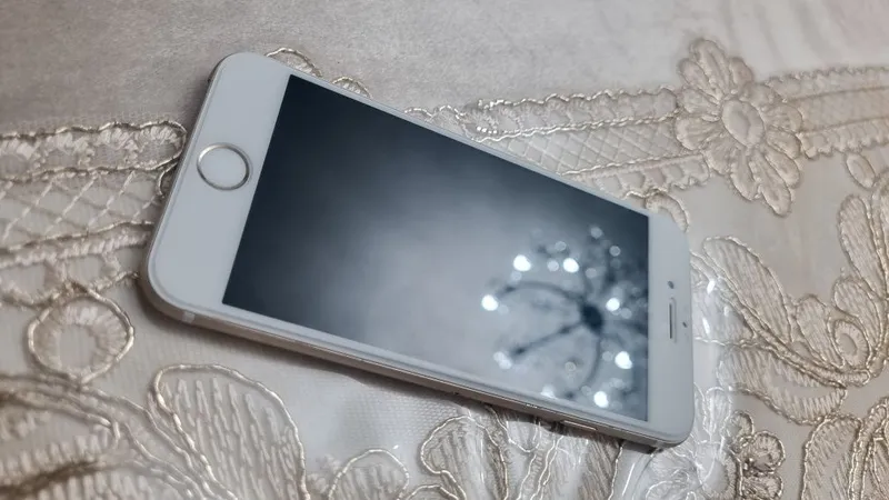 IPhone 6 sotiladi — фото 1