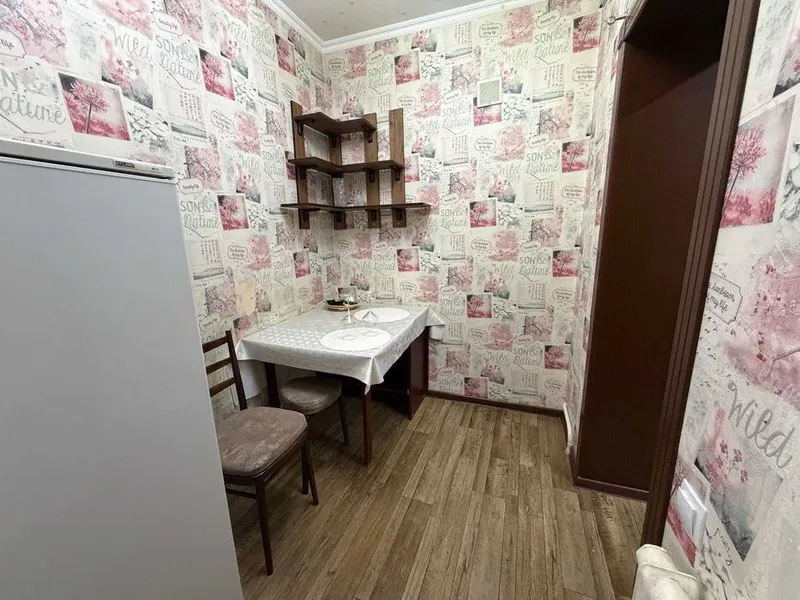 2-комнатная квартира, 43 м², 4/4 этаж 6