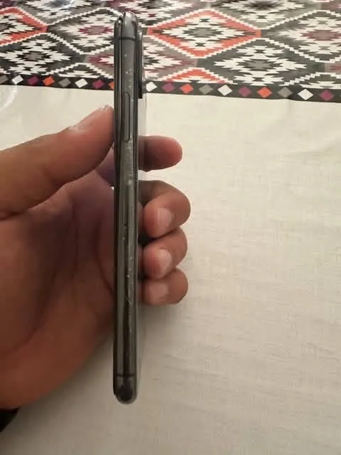 Iphone x 64 tali toshkent srochna 4