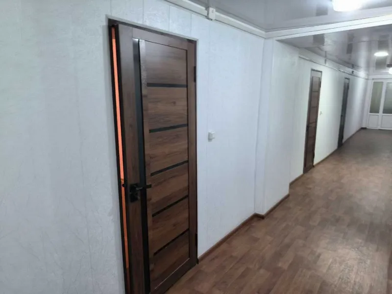 Buyuk Ipak Yoli metrosida ijara uchun noturar 3 qavatda 15 m2 bor