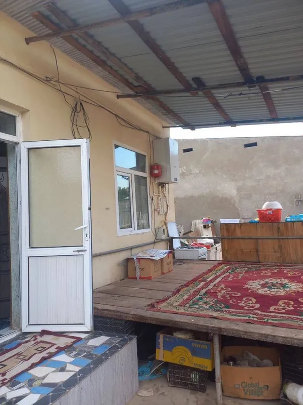 Продается угловой дом (размер 17х17)