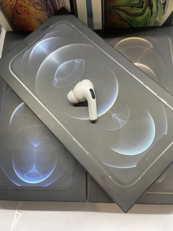 Airpods pro 2 левый Type-C и Lightning наушник оригинал USA 2 Airpods pro 2 левый Type-C и Lightning наушник оригинал USA 2