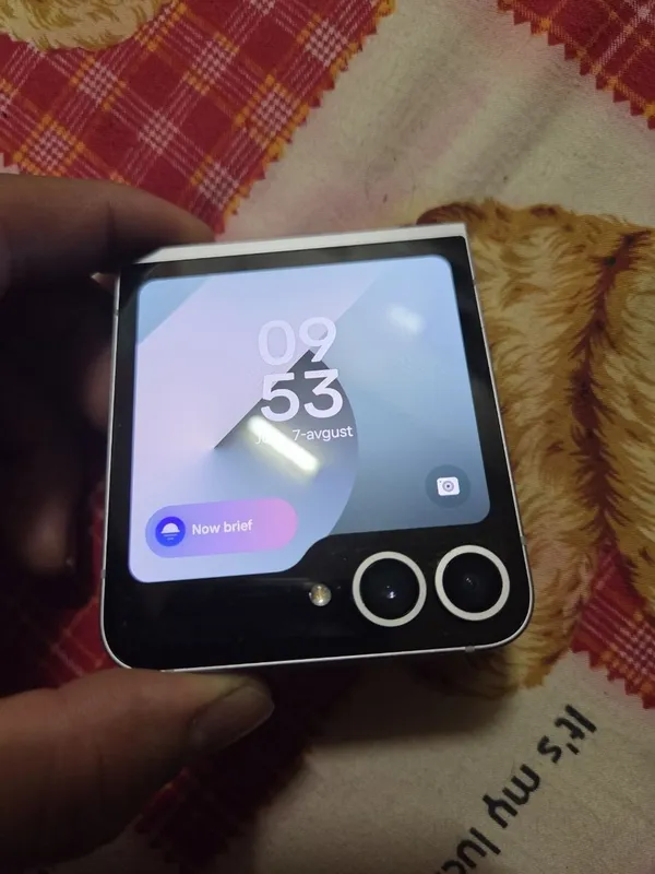 Flip 6 256 gb yaxshi holatda 5 Flip 6 256 gb yaxshi holatda 5