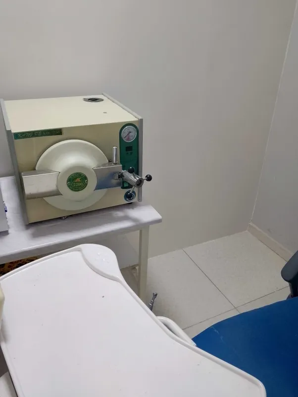 Stomatologik kreslo, avtoklav va rentgen 3 Stomatologik kreslo, avtoklav va rentgen 3