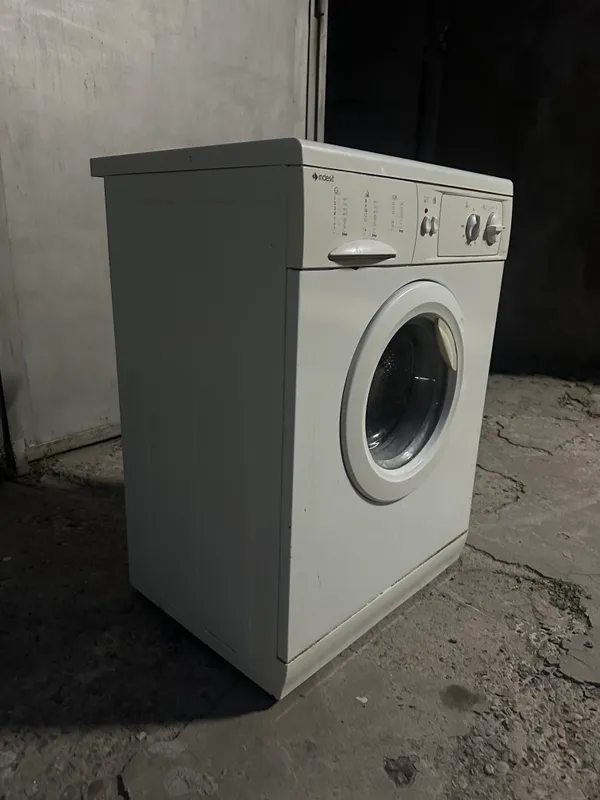 Indesit kirmoshina Avtomat — фото 3