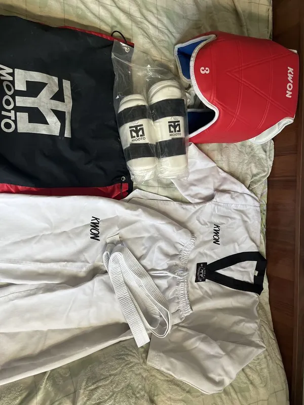 Комбо набор Kwon and Mooto, Taekwondo 1 Комбо набор Kwon and Mooto, Taekwondo 1
