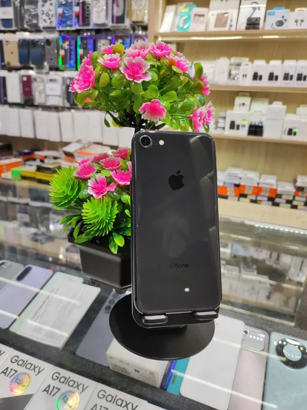 iPhone SE 2 128Gb holati yaxshi