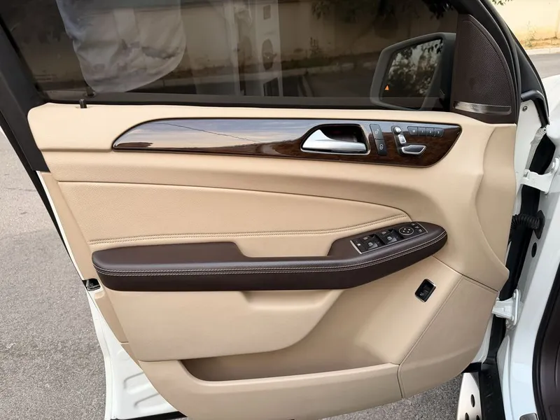 Mercedes Benz GLE350 8 Mercedes Benz GLE350 8