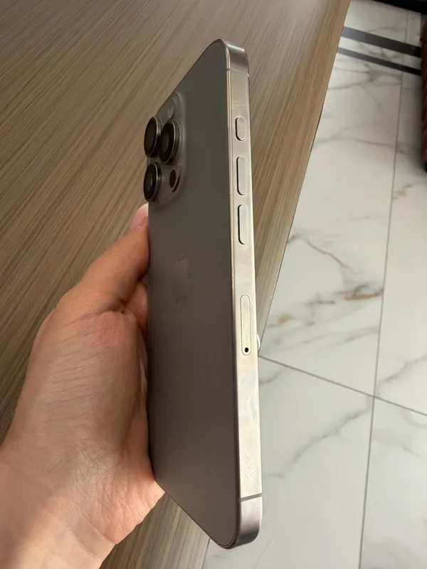 📱iPhone 16 pro 
-128 гб 3