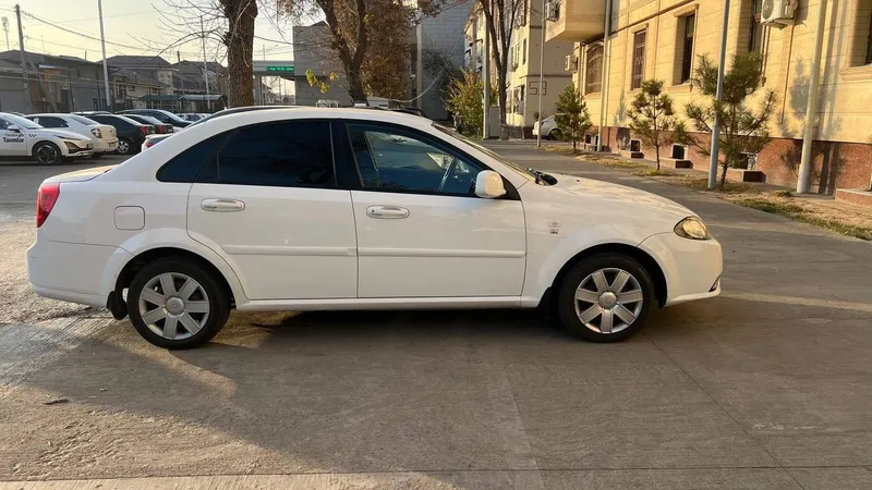 Chevrolet Jentra — фото 3