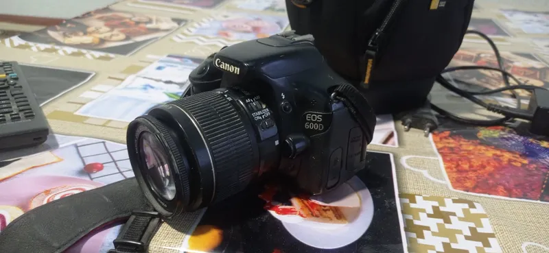 Fotoapparat Canon eos 600D — фото 1