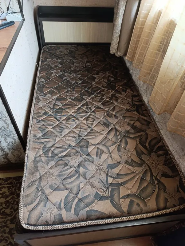 Кровать односпалка б/у