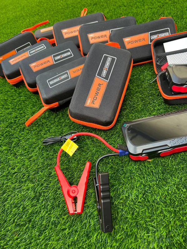 Kuchli ishga tushirish qurilmasi jump starter 8000mah 3 Kuchli ishga tushirish qurilmasi jump starter 8000mah 3