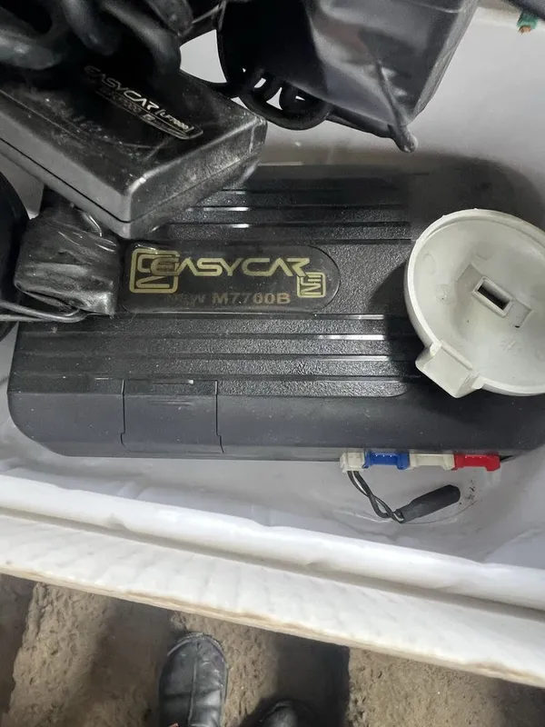 Easycar pult sotiladi xolati yaxshi b/u pejiri yuq