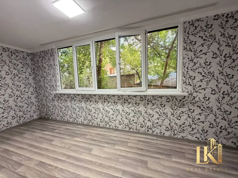 Продаётся 2-комнатная квартира 55 м² (1/4), Яккасарайский район 5 Продаётся 2-комнатная квартира 55 м² (1/4), Яккасарайский район 5