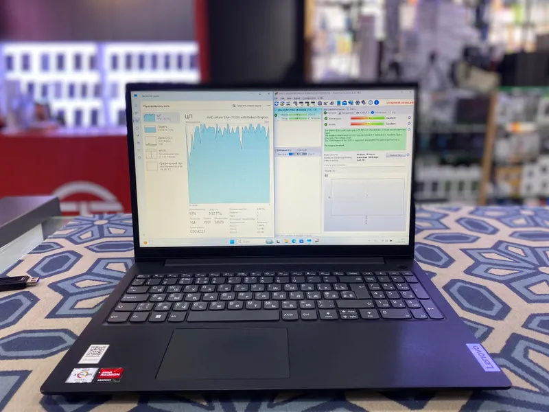 Lenovo V15 4 Lenovo V15 4