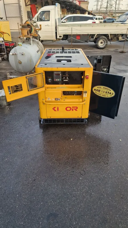 KIPOR generator KDE 19STA