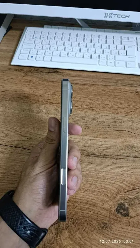 iPhone 16 Pro Max 256gb 97% sikl 222 Karobka bor 4
