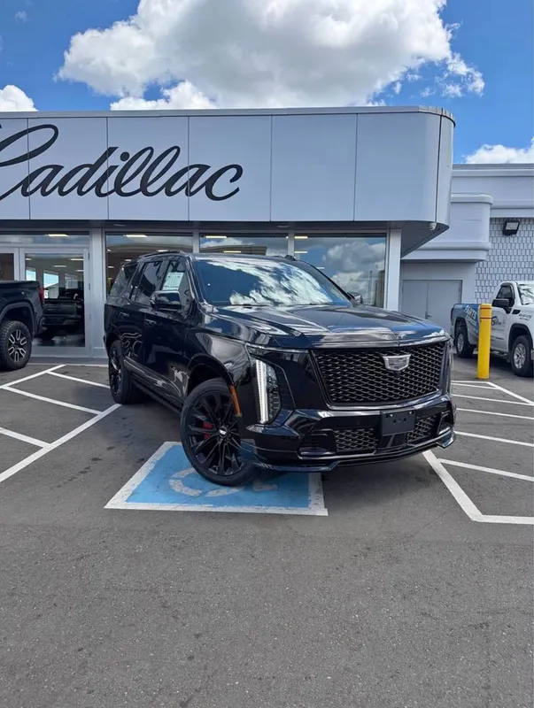 Cadillac Escalade V engine 2026 1 Cadillac Escalade V engine 2026 1