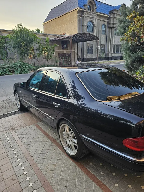 Mercedes benz W210 avangard 8 Mercedes benz W210 avangard 8
