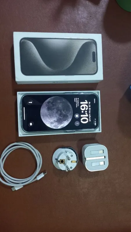 iPhone 15 pro Titanum 256 2