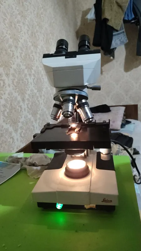 Mikroskop sotiladi srochna, holati idial 2 Mikroskop sotiladi srochna, holati idial 2
