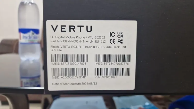 Vertu iron flip vertu iron flip telifon samsung iPhone — фото 4