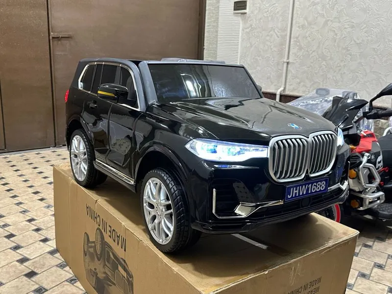 BMW x7 chorniy 3
